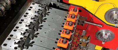 Forskel mellem boltformer- og delformermaskiner